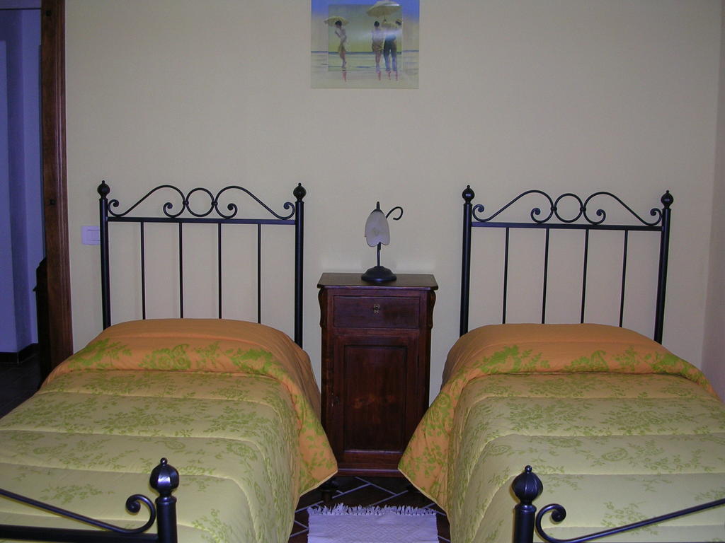 Giannetti Bed & Breakfast Poggio alle Mura Δωμάτιο φωτογραφία